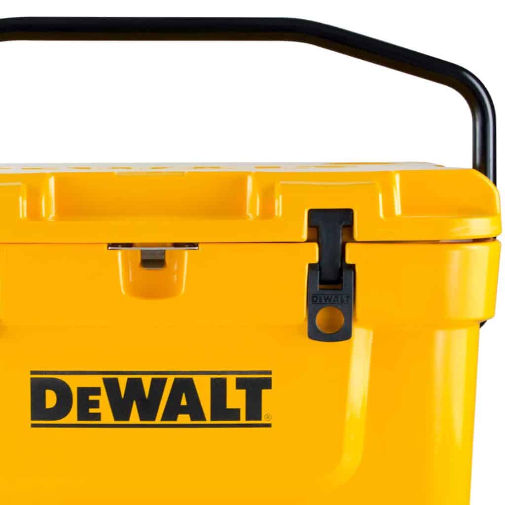 25 QUART COOLER DEWALT Coolers